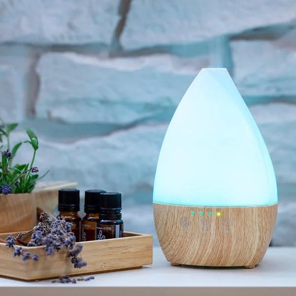 Арома дифузер Light Wood Vase със светлини, дървесен дизайн за ароматерапия с етерични масла и мека LED светлина