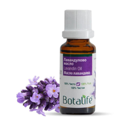 Етерично масло от лавандула, 20 мл - стъклено шише Botalife с етикет и свежи лавандулови цветове, ароматерапия и натурална козметика